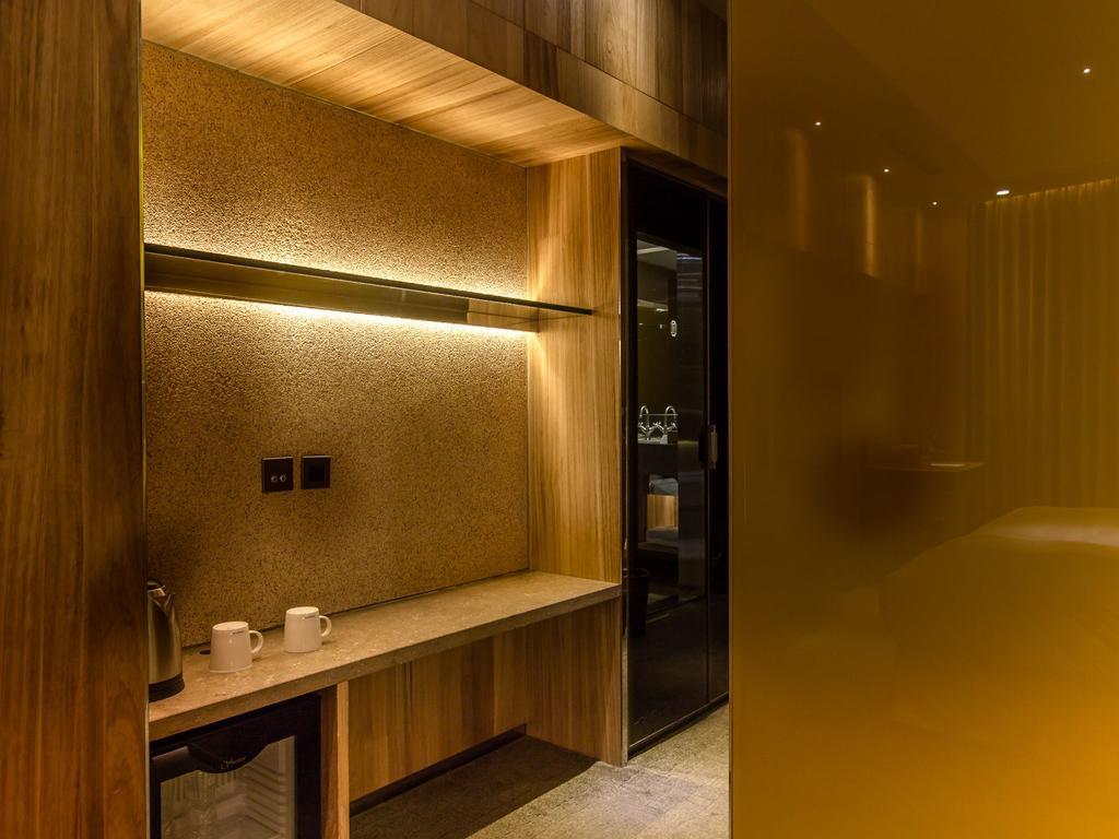 Inhouse Boutique Hotel Taipei Exterior photo